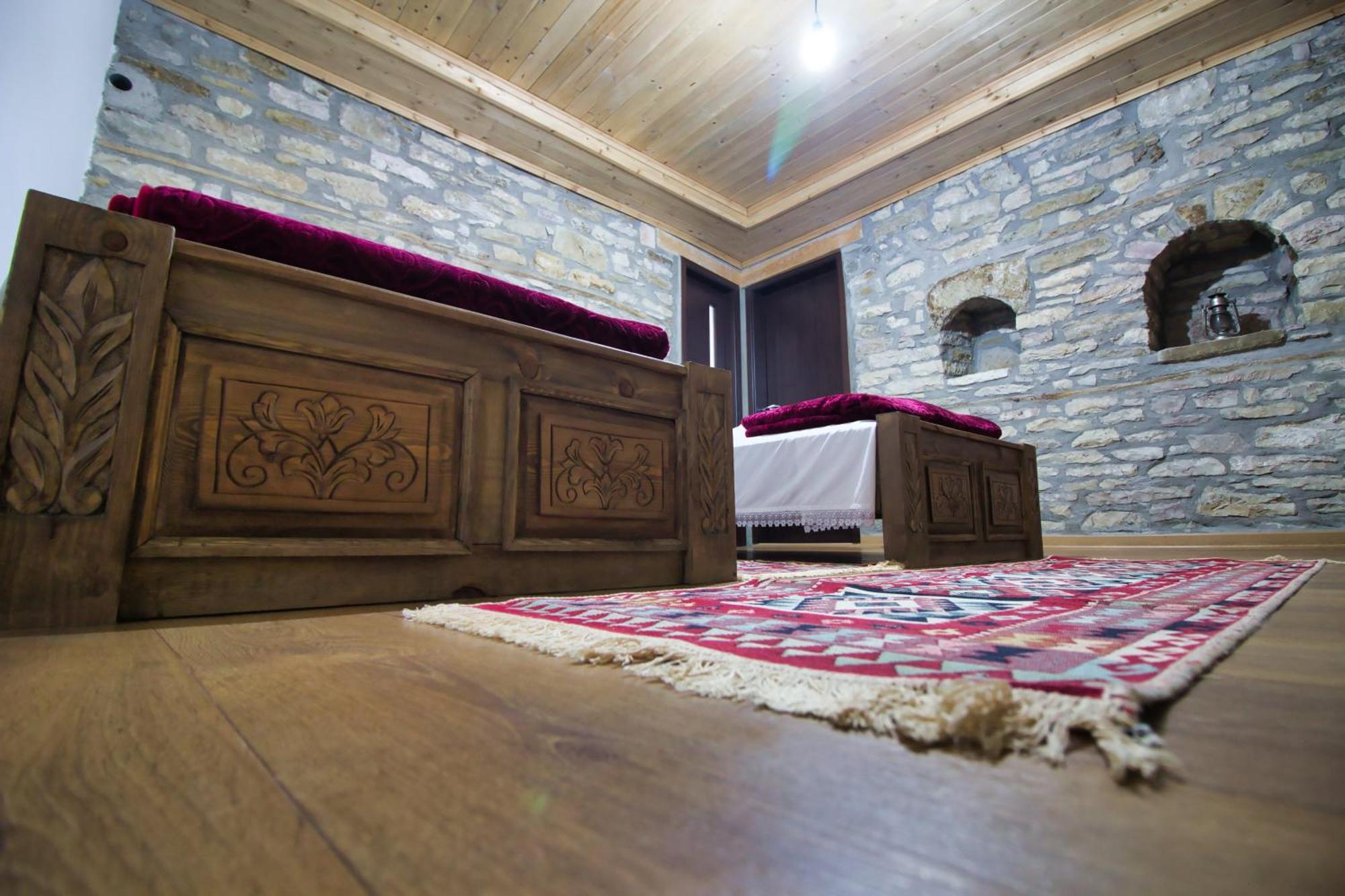 Guri Guesthouse Гірокастра Екстер'єр фото