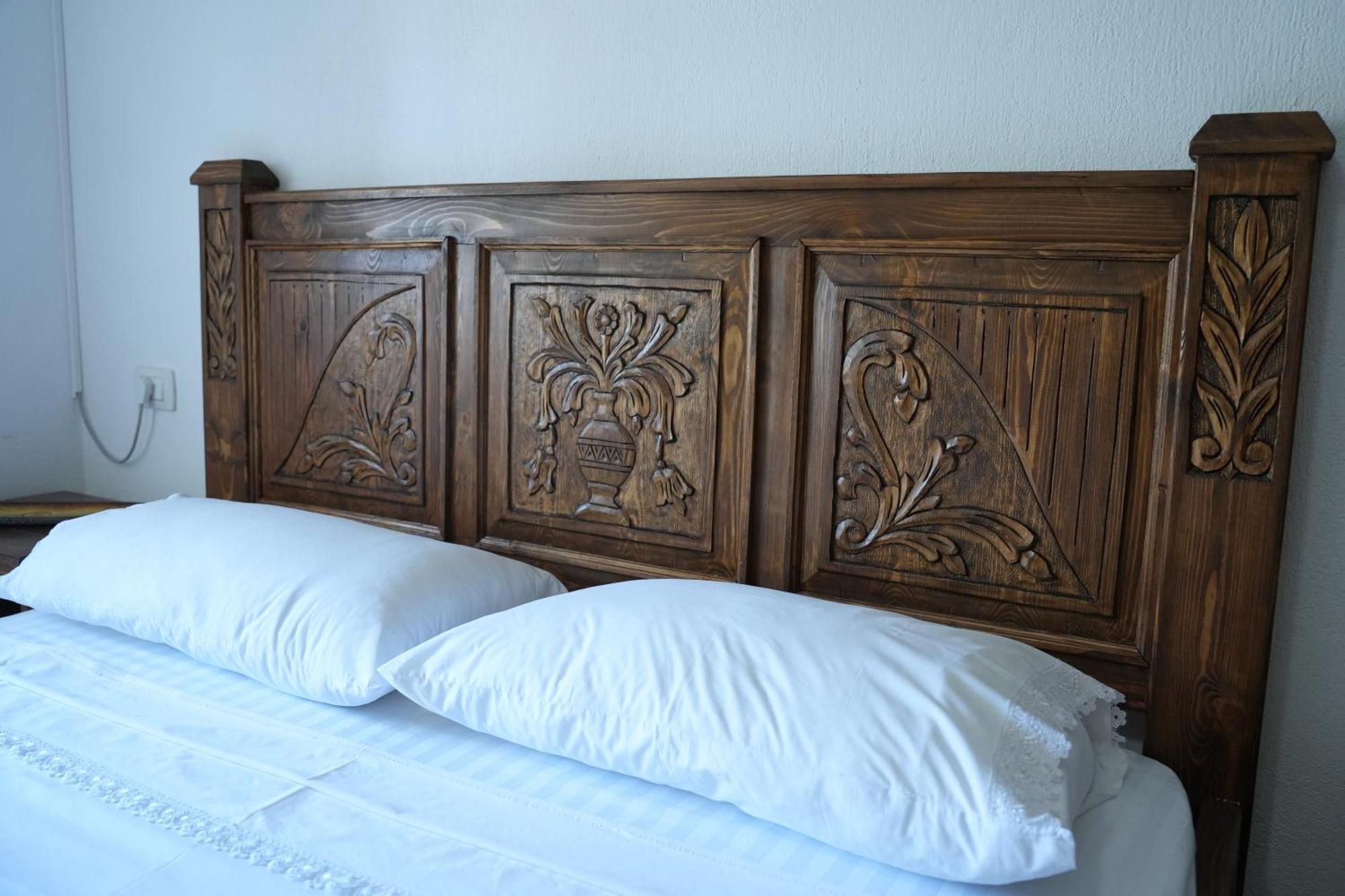 Guri Guesthouse Гірокастра Екстер'єр фото