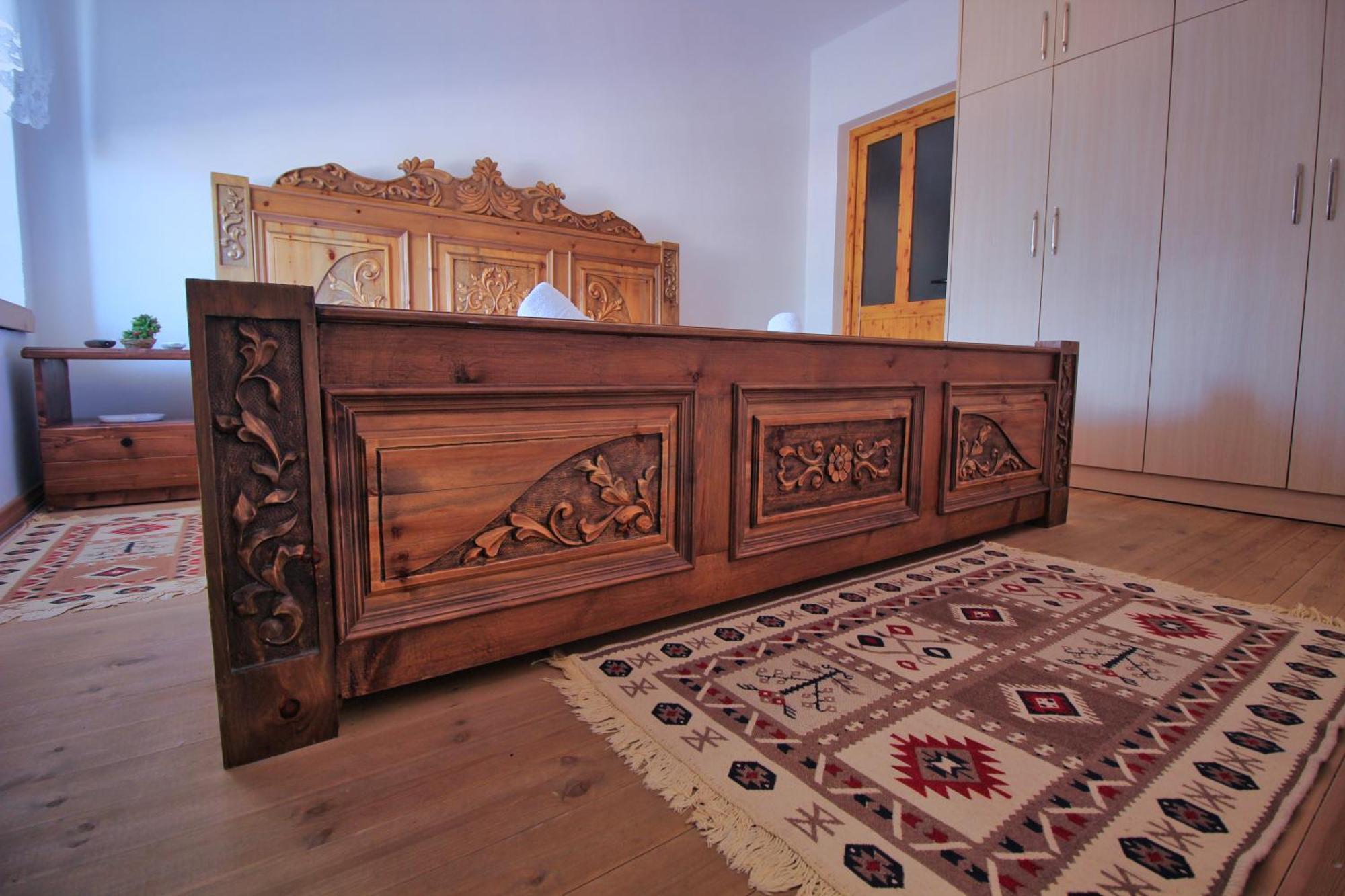 Guri Guesthouse Гірокастра Екстер'єр фото