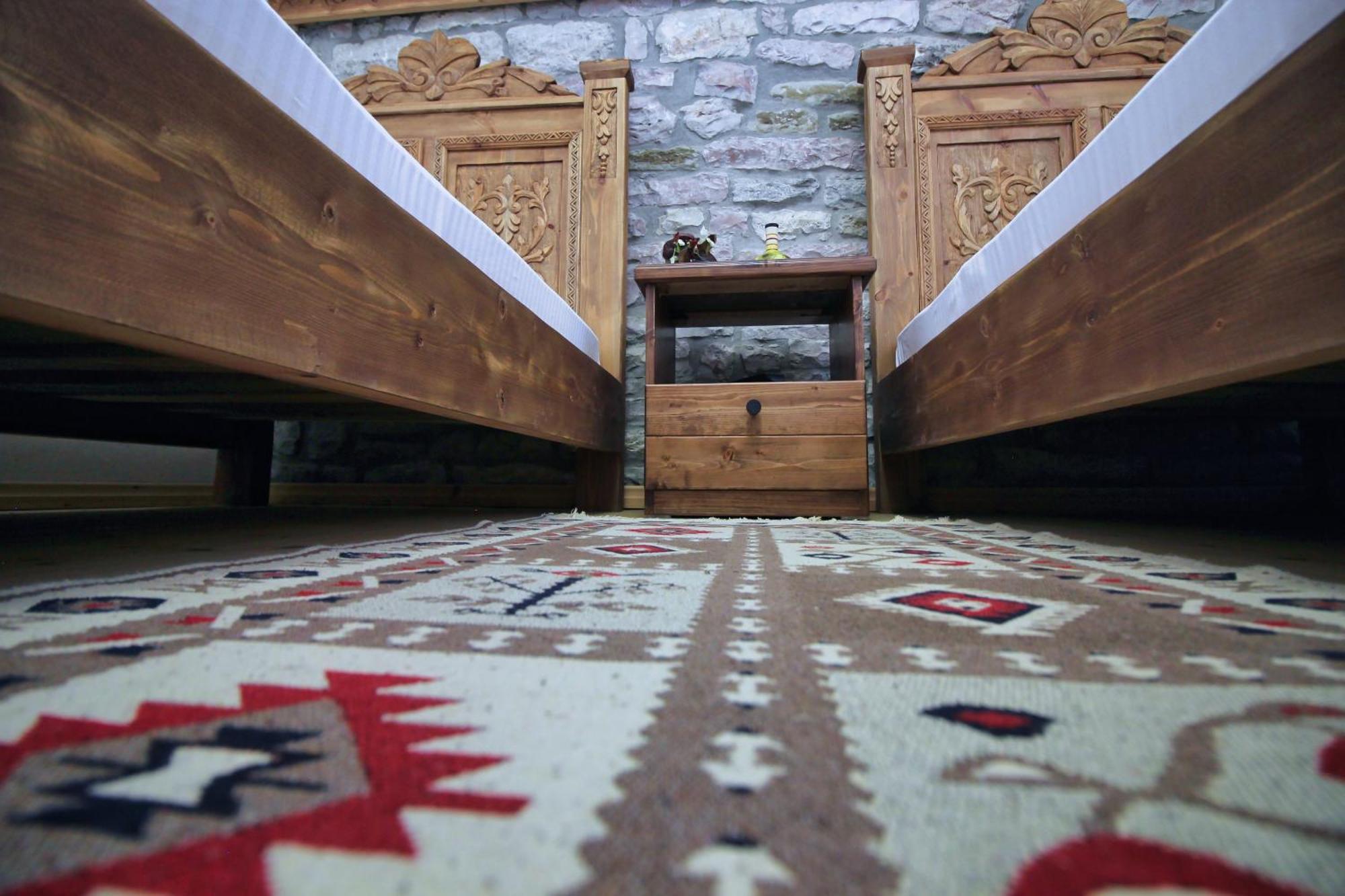 Guri Guesthouse Гірокастра Екстер'єр фото